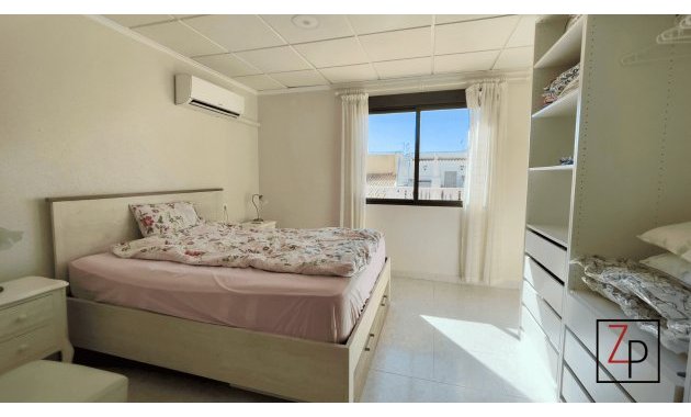 Reventa - Bungalow -
Orihuela Costa