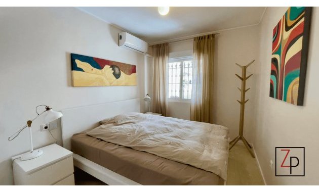 Reventa - Bungalow -
Orihuela Costa