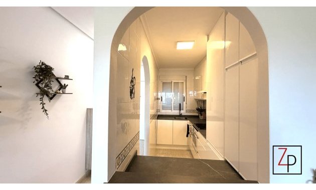 Reventa - Apartamento -
Almoradí