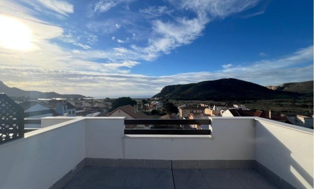 Obra nueva - Adosado -
La Union - centro