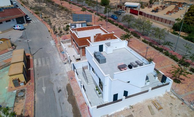 Obra nueva - Villa -
Sucina