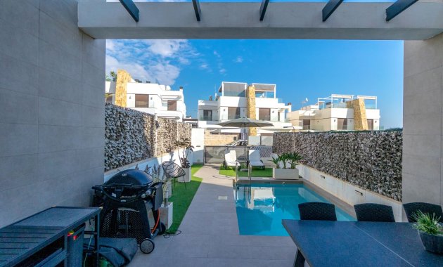 Resale - Townhouse -
Orihuela Costa - Villamartín