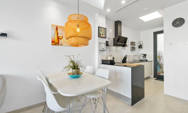 Resale - Townhouse -
Orihuela Costa - Villamartín