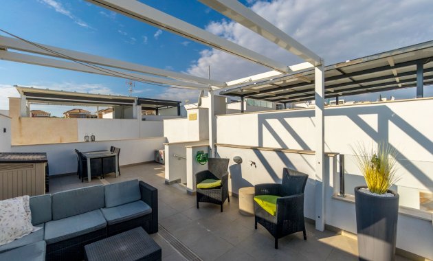 Resale - Townhouse -
Orihuela Costa - Villamartín