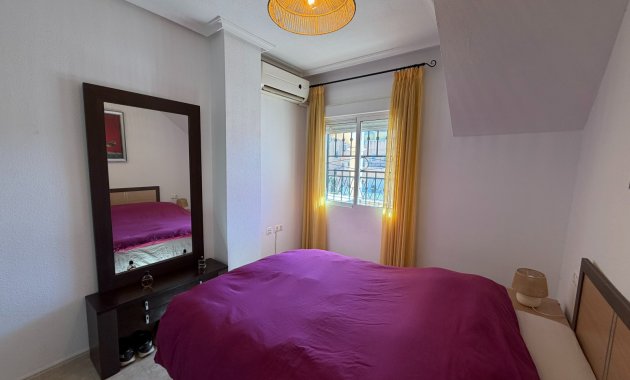 Resale - Apartment  -
Orihuela Costa * - Los Altos *