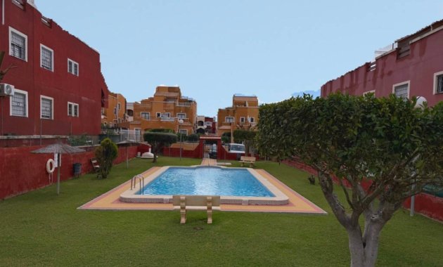 Resale - Apartment  -
Orihuela Costa * - Los Altos *