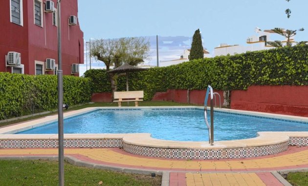 Resale - Apartment  -
Orihuela Costa * - Los Altos *