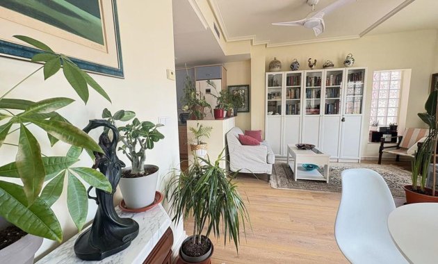 Resale - Villa -
Altaona Golf and Country Village - Altaona Golf - Country Village