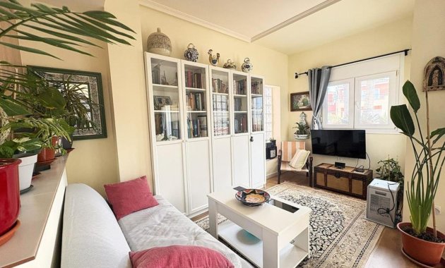 Resale - Villa -
Altaona Golf and Country Village - Altaona Golf - Country Village