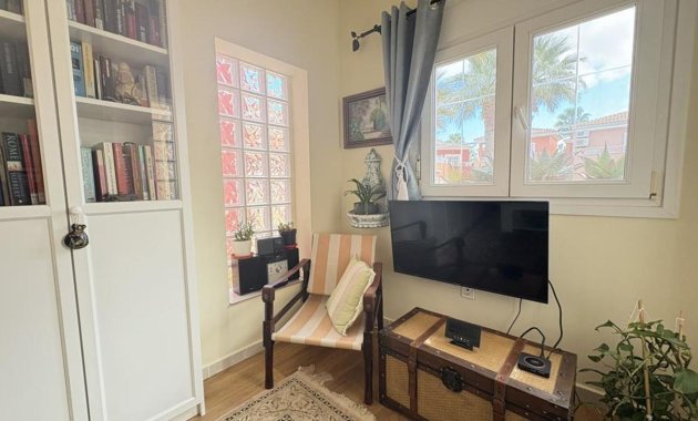 Resale - Villa -
Altaona Golf and Country Village - Altaona Golf - Country Village