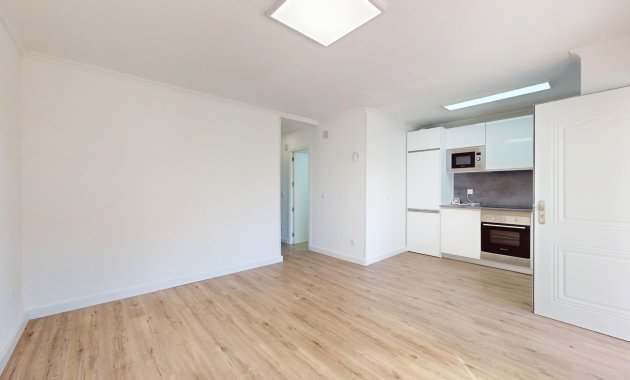 Resale - Apartment  -
Orihuela Costa - Villamartín