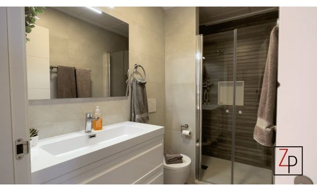 Resale - Ground floor apartment -
Orihuela Costa - Villamartín