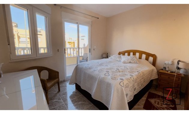 Resale - Townhouse -
San Miguel de Salinas - Blue Lagoon