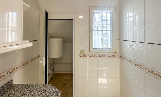 Resale - Townhouse -
Orihuela Costa - Los Dolses