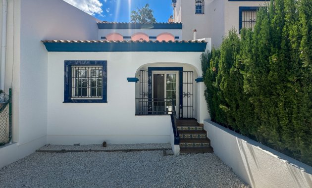 Resale - Townhouse -
Orihuela Costa - Los Dolses