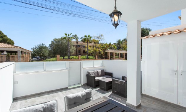 Resale - Apartment  -
Torrevieja - Lago Jardin