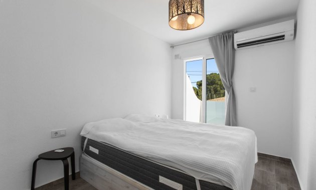 Resale - Apartment  -
Torrevieja - Lago Jardin
