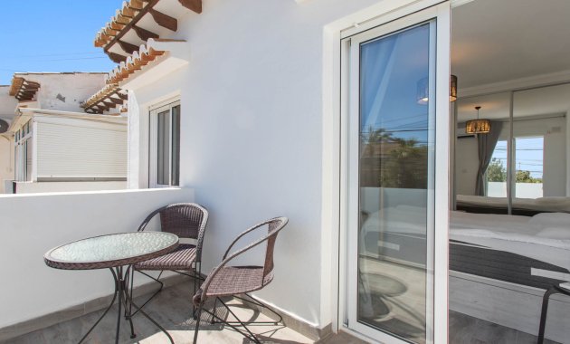 Resale - Apartment  -
Torrevieja - Lago Jardin