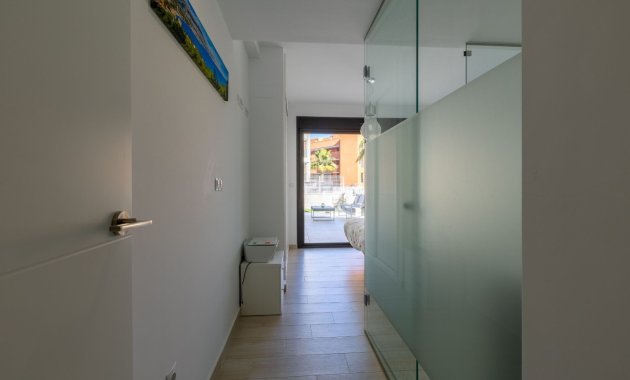 Resale - Apartment  -
Orihuela Costa - Villamartín