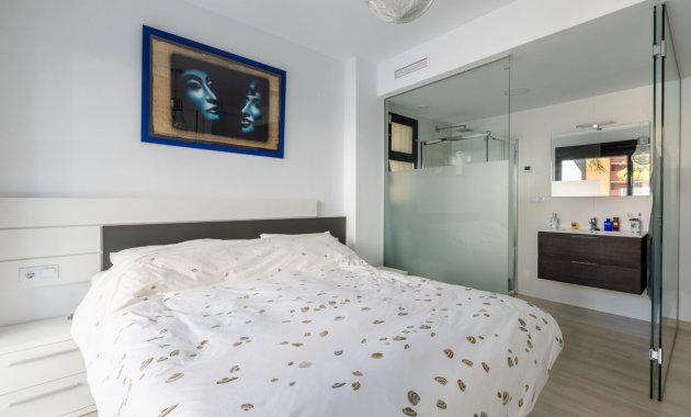 Resale - Apartment  -
Orihuela Costa - Villamartín
