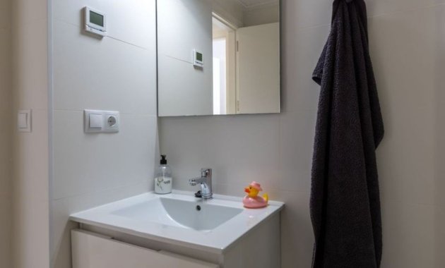 Resale - Apartment  -
Orihuela Costa - Villamartín