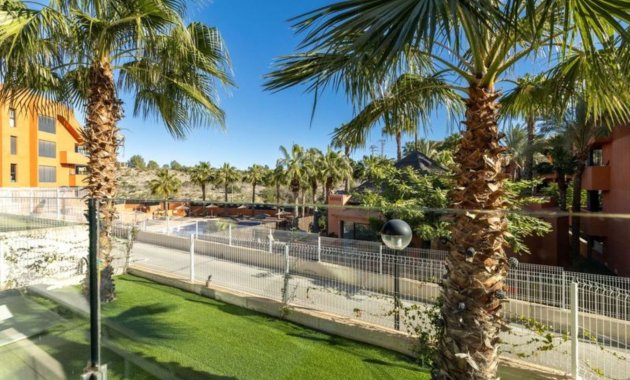 Resale - Apartment  -
Orihuela Costa - Villamartín