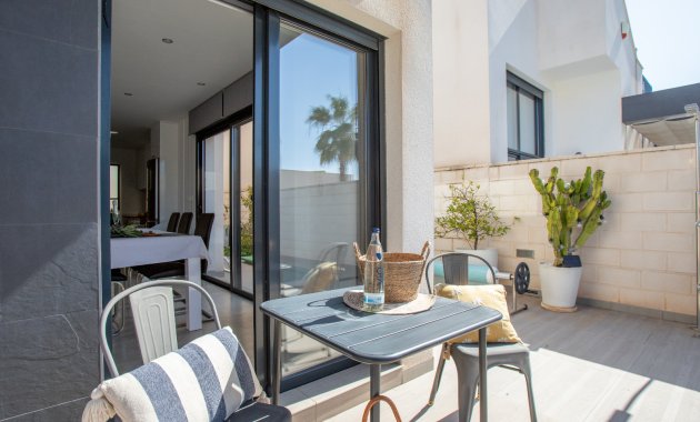 Resale - Villa -
Rojales - Ciudad Quesada
