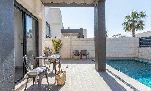Resale - Villa -
Rojales - Ciudad Quesada