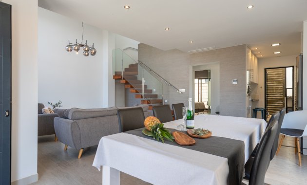 Resale - Villa -
Rojales - Ciudad Quesada