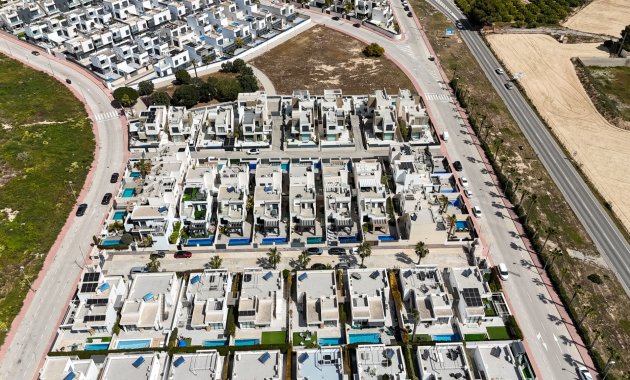 Resale - Villa -
Rojales - Ciudad Quesada
