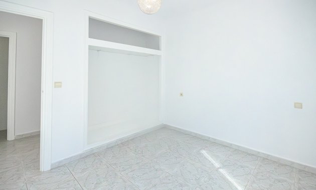 Resale - Townhouse -
San Miguel de Salinas