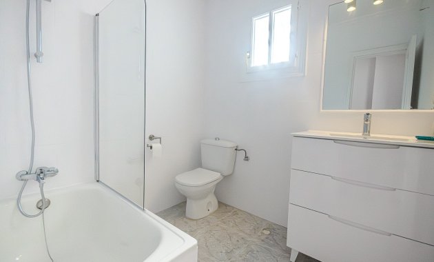 Resale - Townhouse -
San Miguel de Salinas