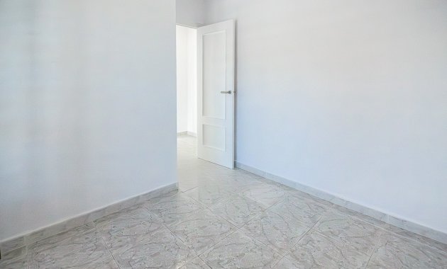 Resale - Townhouse -
San Miguel de Salinas