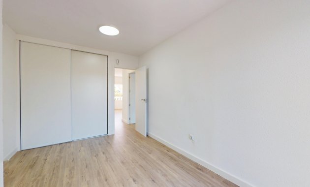 Resale - Townhouse -
Orihuela Costa - Villamartín