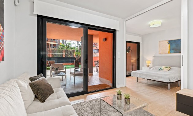 Resale - Apartment  -
Orihuela Costa - Villamartín