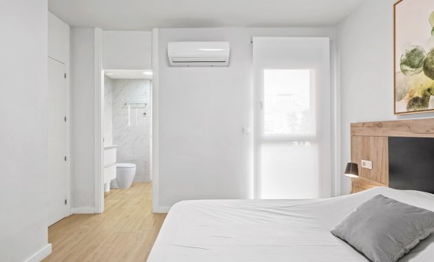 Resale - Apartment  -
Orihuela Costa - Villamartín