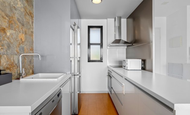 Resale - Apartment  -
Orihuela Costa - La Zenia