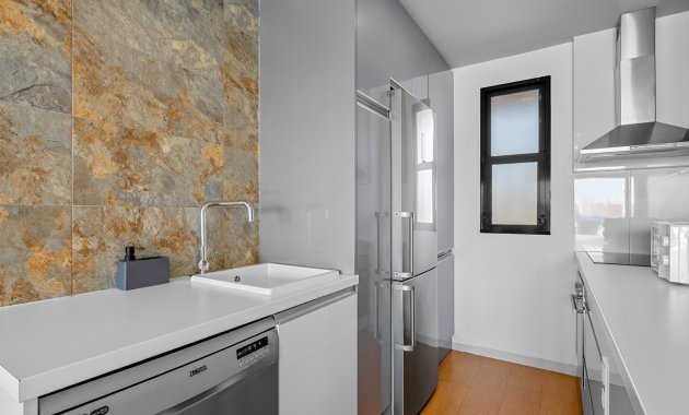 Resale - Apartment  -
Orihuela Costa - La Zenia