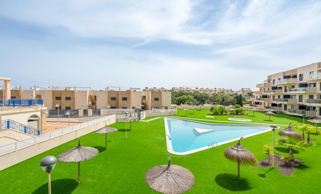 Resale - Apartment  -
Orihuela Costa - La Zenia