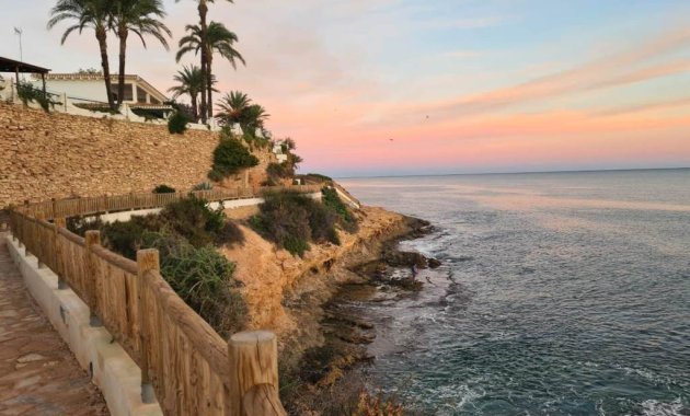 Endursala - Einbýlishús -
Orihuela Costa - Los Dolses