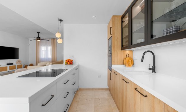 Resale - Townhouse -
Alicante - Playa San Juan