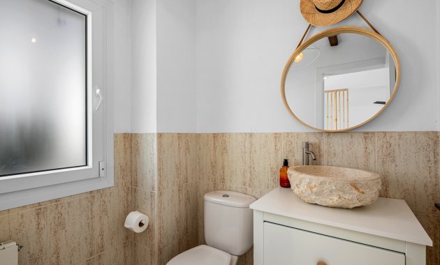 Resale - Townhouse -
Alicante - Playa San Juan