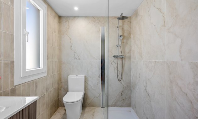 Resale - Townhouse -
Alicante - Playa San Juan