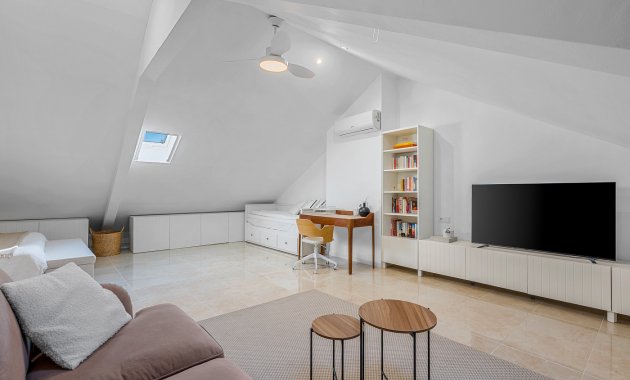 Resale - Townhouse -
Alicante - Playa San Juan