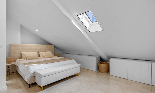 Resale - Townhouse -
Alicante - Playa San Juan