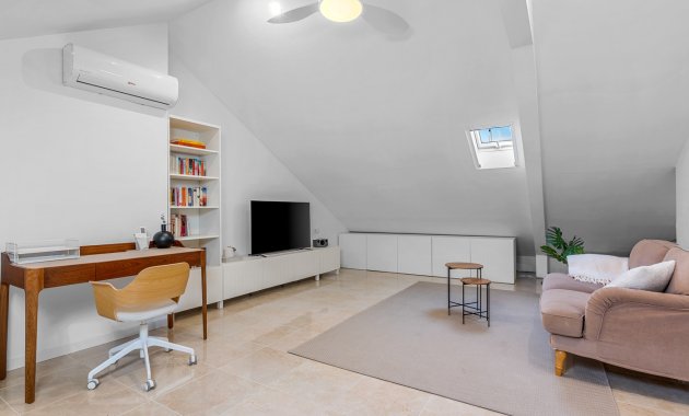 Resale - Townhouse -
Alicante - Playa San Juan
