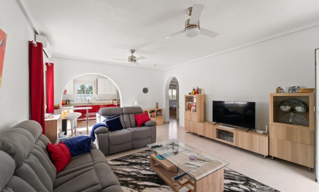 Resale - Villa -
Benijofar - Monte Azul