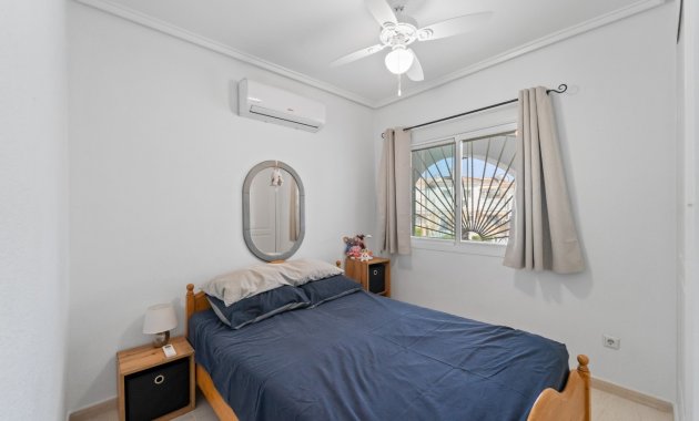 Resale - Villa -
Benijofar - Monte Azul