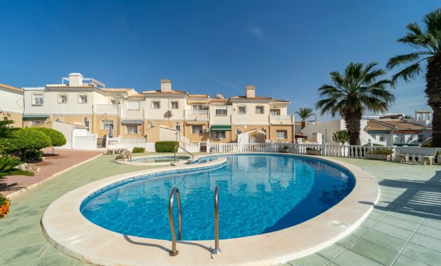 Resale - Villa -
Benijofar - Monte Azul