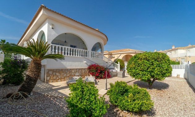Resale - Villa -
Benijofar - Monte Azul